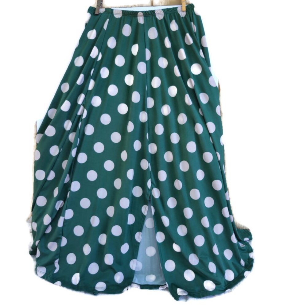 NWT Flowy Retro Polka Dot Skirt XSmall Knee Length Stretch Waist Travel Cruise